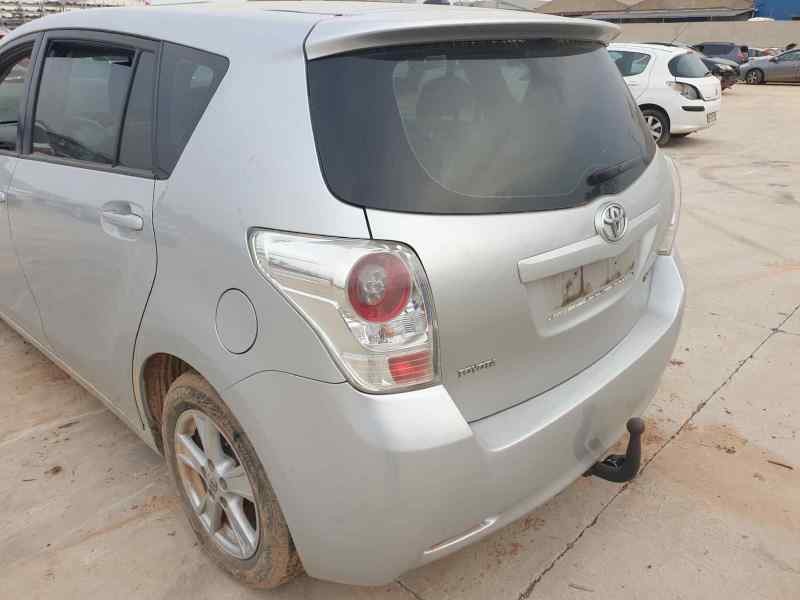 Recambio de porton trasero para toyota verso active referencia OEM IAM 670050F030  