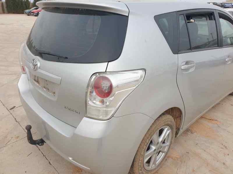 Recambio de porton trasero para toyota verso active referencia OEM IAM 670050F030  