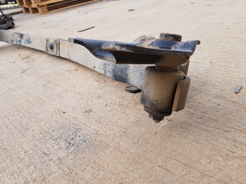 Recambio de ballesta trasera para nissan cabstar 01.04  tl 100.35 referencia OEM IAM 55200F3901 7485143192 552069X200 Recambio de ballesta trasera para nissan cabstar 01.04  tl 100.35 referencia OEM IAM 55200F3901 7485143192 552069X200