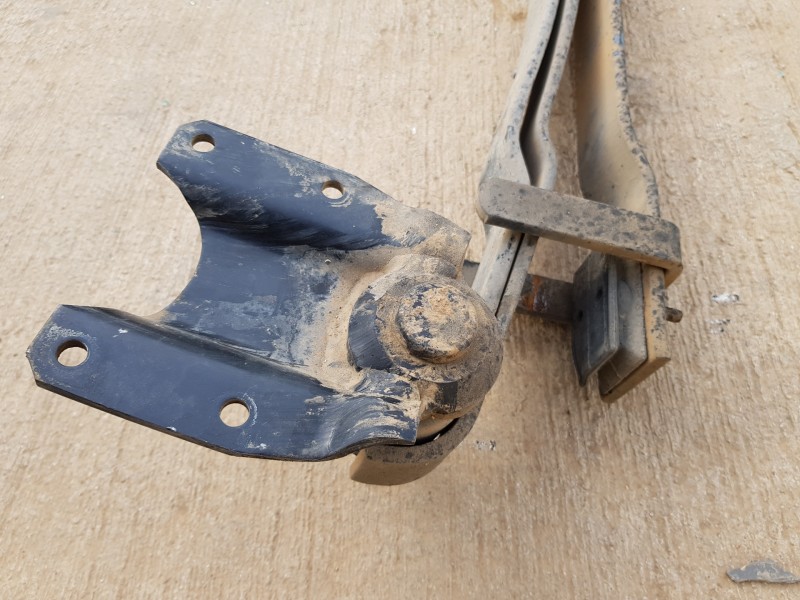 Recambio de ballesta trasera para nissan cabstar 01.04  tl 100.35 referencia OEM IAM 55200F3901 7485143192 552069X200 Recambio de ballesta trasera para nissan cabstar 01.04  tl 100.35 referencia OEM IAM 55200F3901 7485143192 552069X200