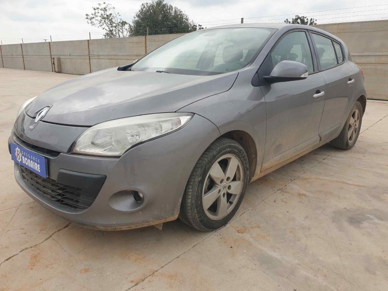 renault megane iii berlina 5 p del año 2008