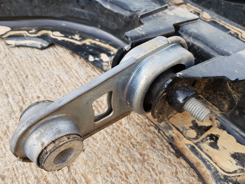 Recambio de puente delantero para renault megane iv berlina 5p fastback referencia OEM IAM 544013074R 546118564R  Recambio de puente delantero para renault megane iv berlina 5p fastback referencia OEM IAM 544013074R 546118564R