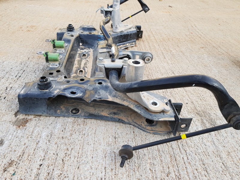 Recambio de puente delantero para renault megane iv berlina 5p fastback referencia OEM IAM 544013074R 546118564R  Recambio de puente delantero para renault megane iv berlina 5p fastback referencia OEM IAM 544013074R 546118564R