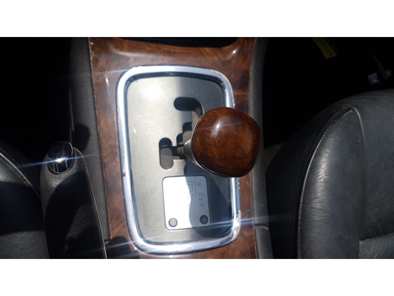 peugeot 607 (s1) del año 2000