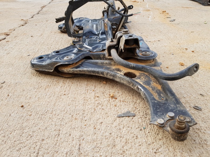 Recambio de puente delantero para peugeot 208 bluehdi referencia OEM IAM 9808011780   Recambio de puente delantero para peugeot 208 bluehdi referencia OEM IAM 9808011780