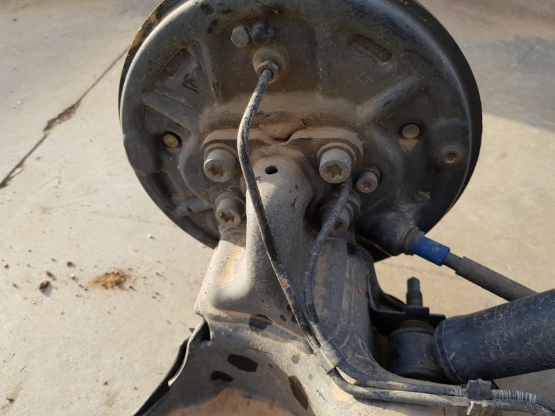 Recambio de puente trasero para peugeot 208 bluehdi referencia OEM IAM 1607197180   Recambio de puente trasero para peugeot 208 bluehdi referencia OEM IAM 1607197180