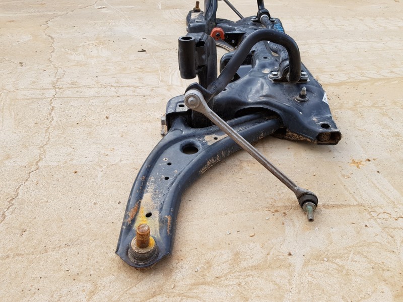 Recambio de puente delantero para ford fiesta (ce1) ecoboost active referencia OEM IAM 2482224 H1BC5482AC 2262876