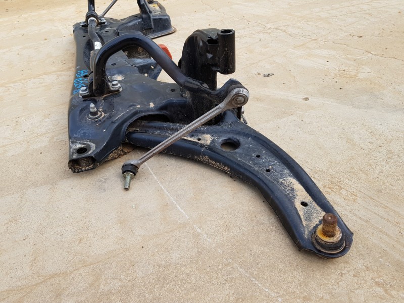 Recambio de puente delantero para ford fiesta (ce1) ecoboost active referencia OEM IAM 2482224 H1BC5482AC 2262876