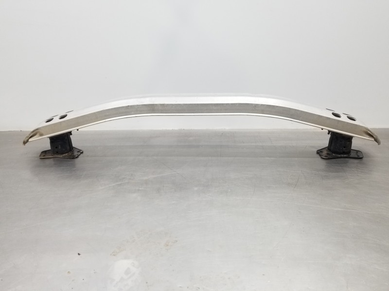 Recambio de refuerzo paragolpes trasero para lexus nx essence referencia OEM IAM 5217178010  