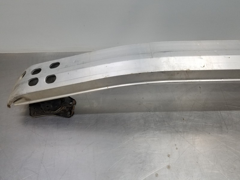 Recambio de refuerzo paragolpes trasero para lexus nx essence referencia OEM IAM 5217178010  