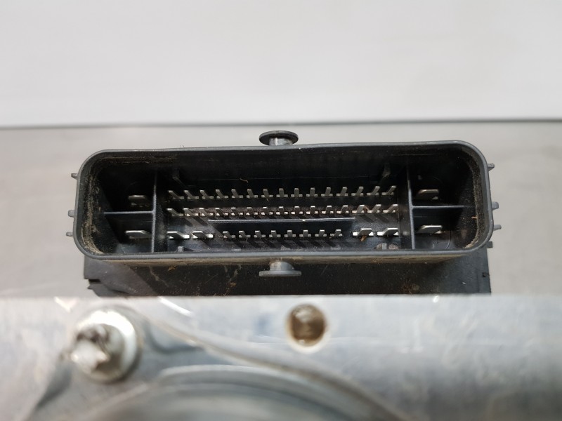 Recambio de abs para toyota yaris hybrid referencia OEM IAM 44540K0140 0265957020 0265291674