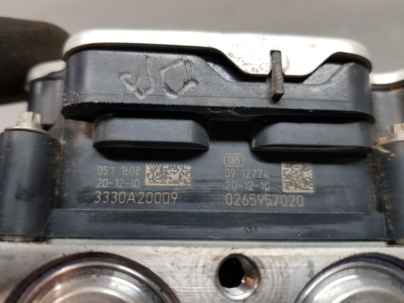 Recambio de abs para toyota yaris hybrid referencia OEM IAM 44540K0140 0265957020 0265291674