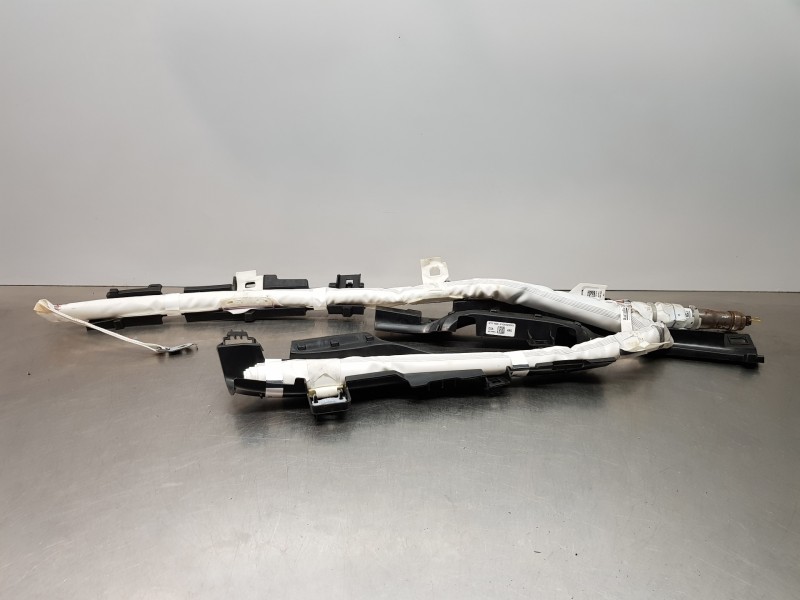 Recambio de airbag cortina delantero derecho para toyota yaris hybrid referencia OEM IAM 62170K0020  