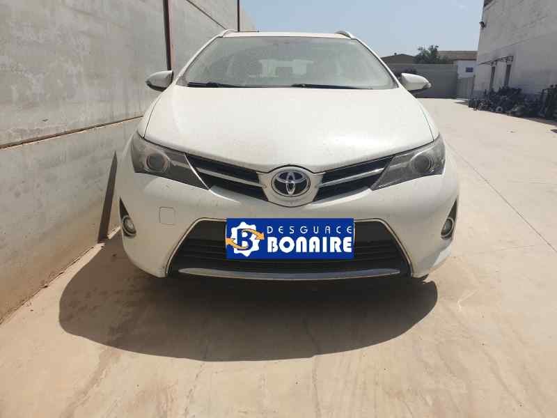 toyota auris touring sports (e18) del año 2013