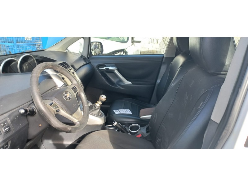 toyota verso del año 2012