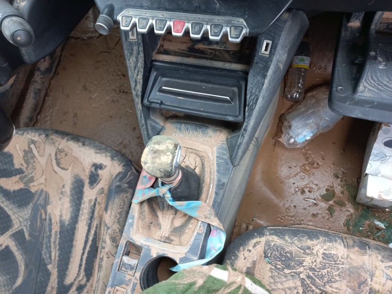 peugeot 2008 (p2) del año 2020