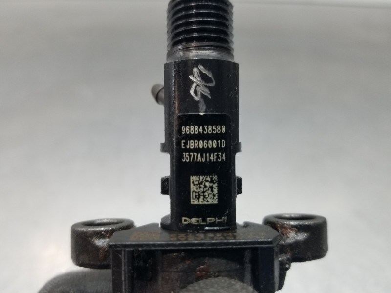 Recambio de inyector para citroen c5 station wagon break referencia OEM IAM 9688438580 EJBR06001D 