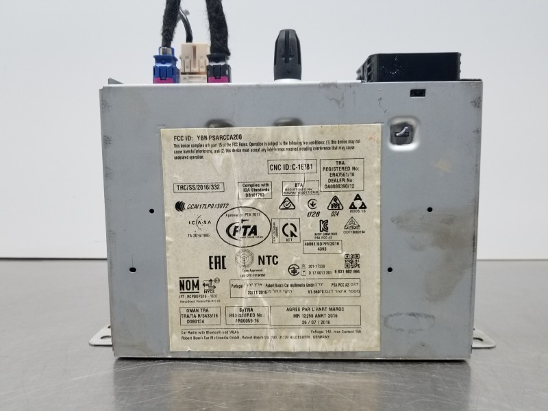 Recambio de sistema audio / radio cd para peugeot 208 bluehdi referencia OEM IAM 9822730180   Recambio de sistema audio / radio cd para peugeot 208 bluehdi referencia OEM IAM 9822730180