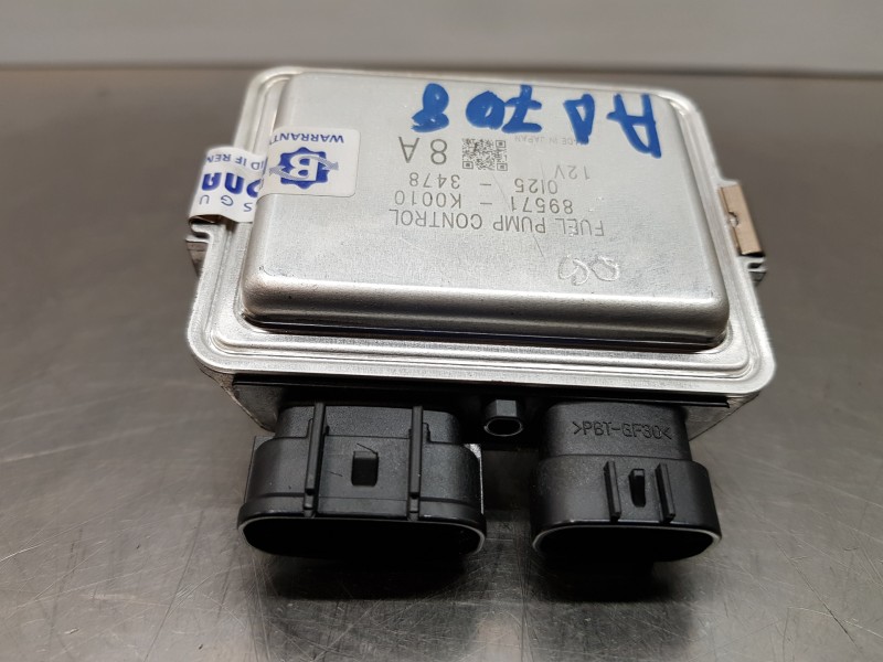 Recambio de modulo electronico para toyota yaris hybrid referencia OEM IAM 89571K0010  