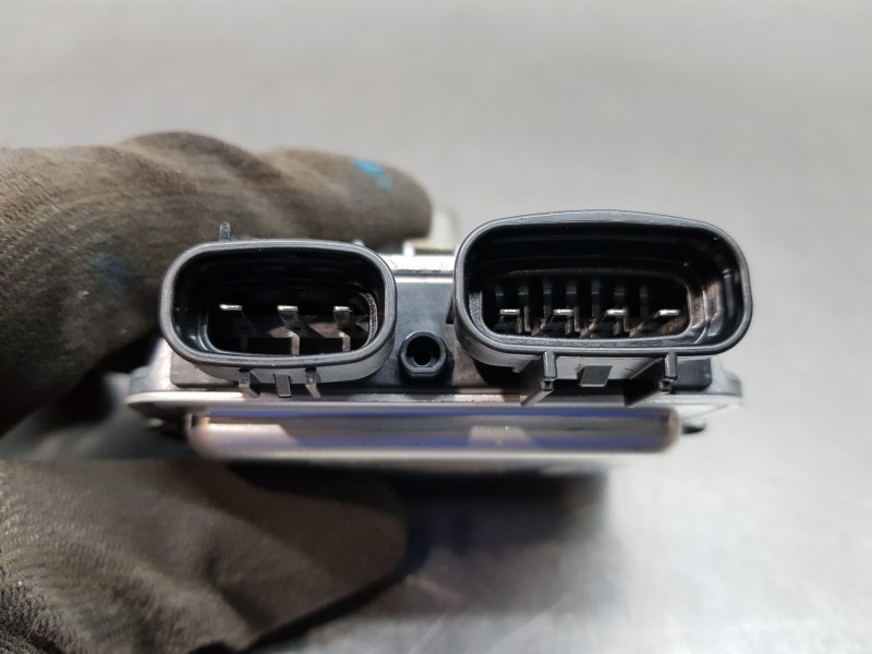 Recambio de modulo electronico para toyota yaris hybrid referencia OEM IAM 89571K0010  