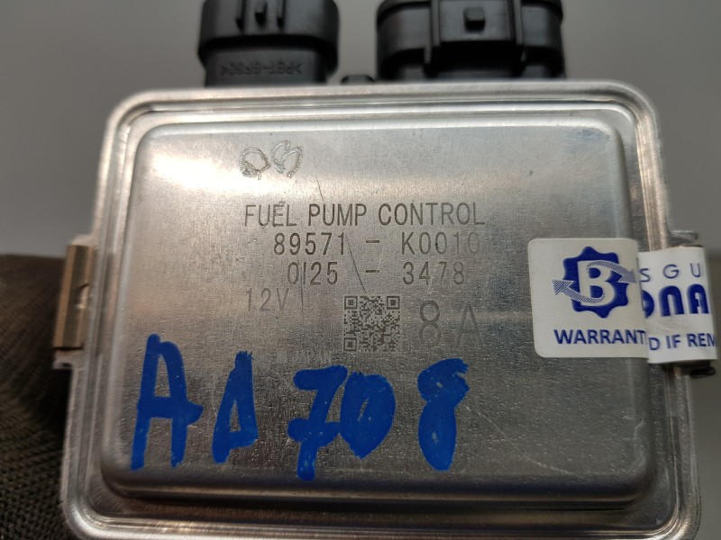 Recambio de modulo electronico para toyota yaris hybrid referencia OEM IAM 89571K0010  