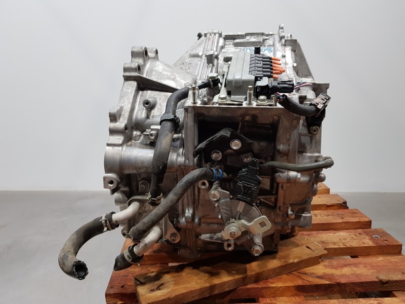 Recambio de caja cambios para toyota yaris hybrid referencia OEM IAM 30900K0010  