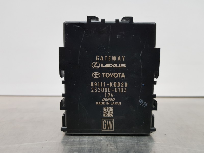 Recambio de modulo electronico para toyota yaris hybrid referencia OEM IAM 89111K0020 2320000103 