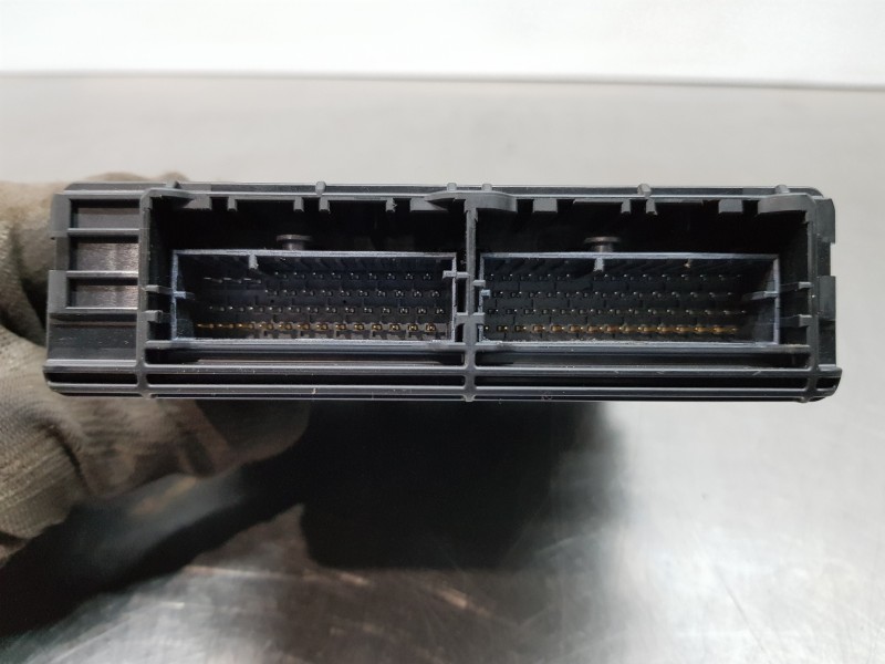 Recambio de modulo confort para toyota yaris hybrid referencia OEM IAM 89981K0010 MB2860000012 