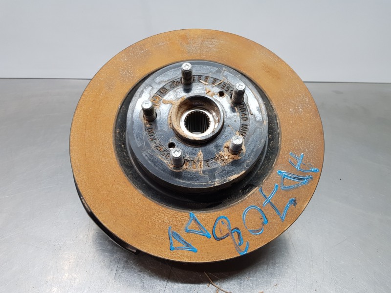 Recambio de mangueta delantera derecha para toyota yaris hybrid referencia OEM IAM 4321102410  