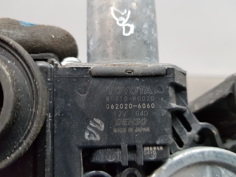 Recambio de elevalunas delantero derecho para toyota yaris hybrid referencia OEM IAM 69810K0010 85710K0020 