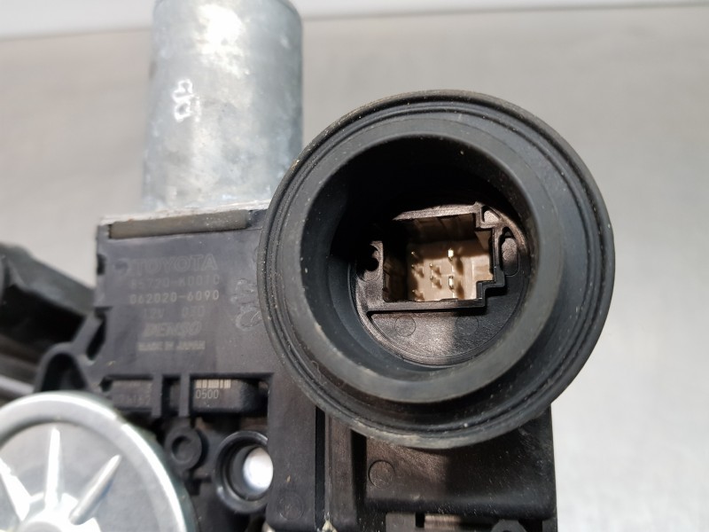 Recambio de elevalunas trasero izquierdo para toyota yaris hybrid referencia OEM IAM 69840K0010 85720K0010 