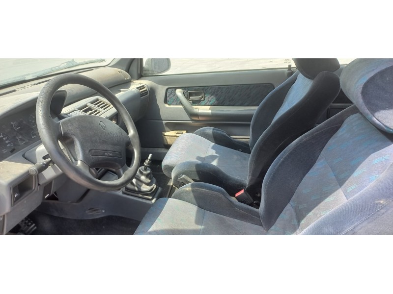 renault clio i phase iii del año 1995