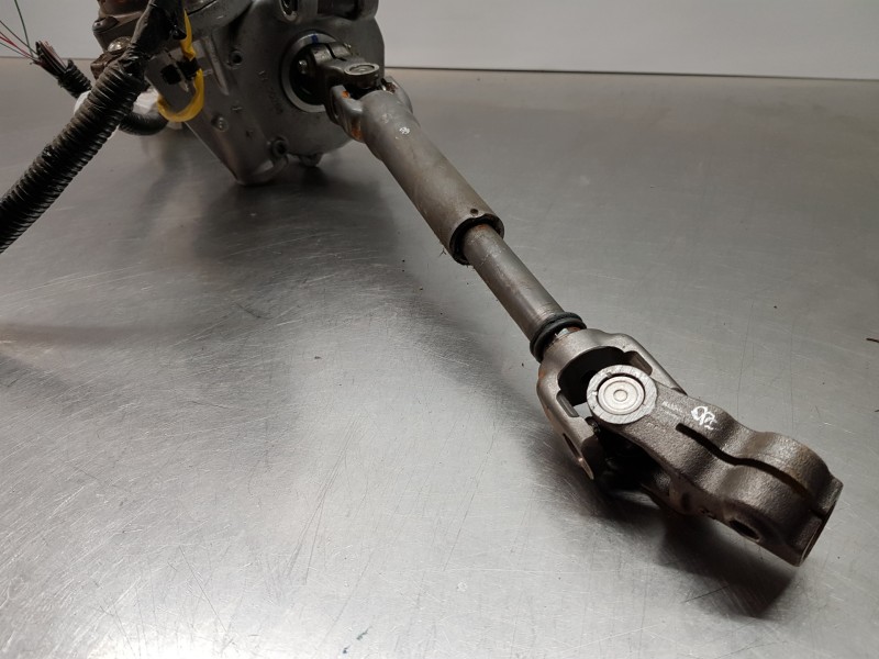 Recambio de columna direccion para toyota yaris hybrid referencia OEM IAM 4520A0D580 45250K0050 89650K0050