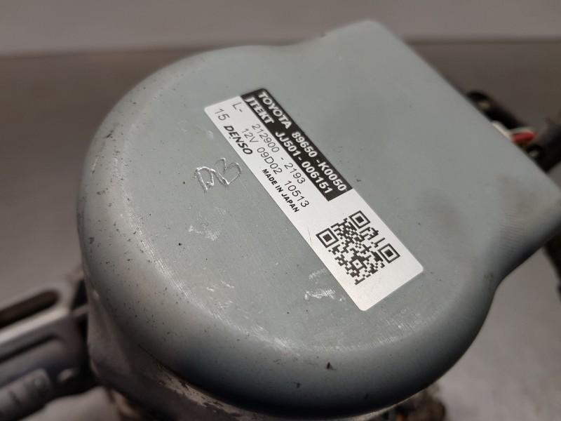 Recambio de columna direccion para toyota yaris hybrid referencia OEM IAM 4520A0D580 45250K0050 89650K0050