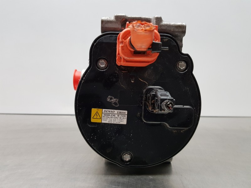 Recambio de compresor aire acondicionado para toyota yaris hybrid referencia OEM IAM 88370K0010 0424000740 