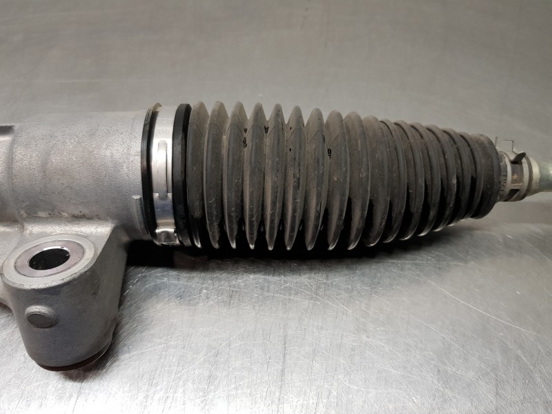 Recambio de cremallera direccion para toyota yaris hybrid referencia OEM IAM 45510K0060  