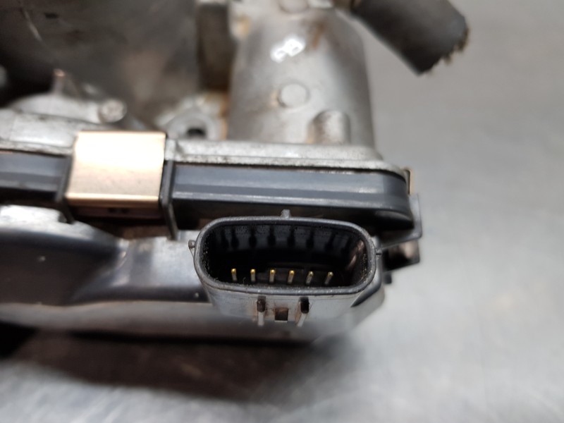 Recambio de caja mariposa para toyota yaris hybrid referencia OEM IAM 2203015010  