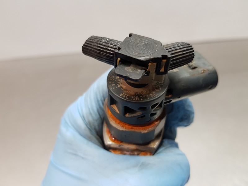 Recambio de inyector para seat leon st (5f8) style referencia OEM IAM 04L130277AC 0445110469  Recambio de inyector para seat leon st (5f8) style referencia OEM IAM 04L130277AC 0445110469