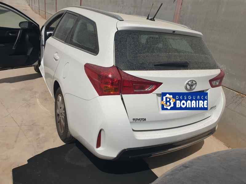 toyota auris touring sports (e18) del año 2013