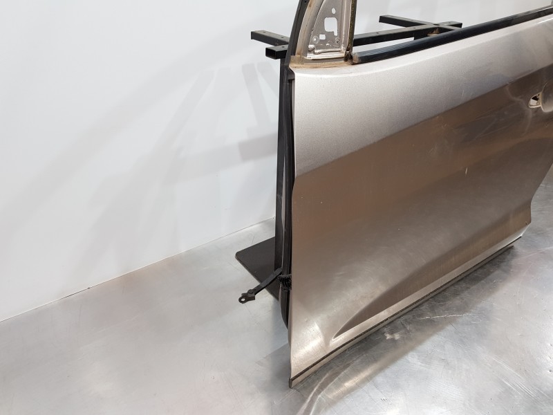 Recambio de puerta delantera izquierda para hyundai tucson tl referencia OEM IAM 76003D7000  