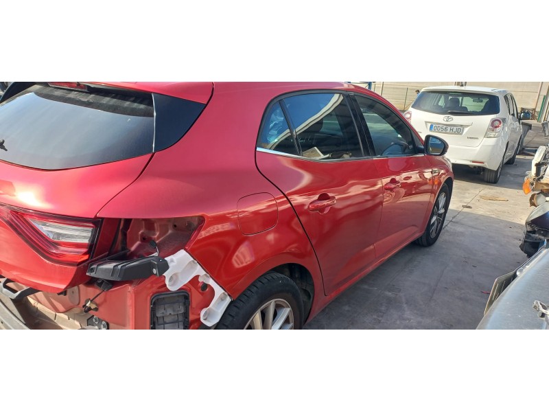 renault megane iv berlina 5p del año 2016