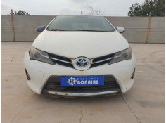 toyota auris del año 2014