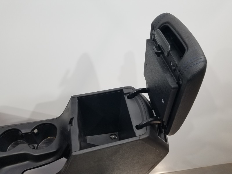 Recambio de juego asientos completo para hyundai tucson tl referencia OEM IAM 88300D7010T2C 88100D7010T2C 88400D7000T2C