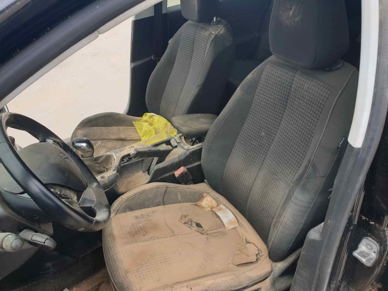 peugeot 308 del año 2017