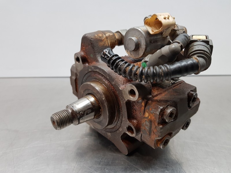 Recambio de bomba inyeccion para ford focus lim. (cb8) urban referencia OEM IAM 9676289780 A2C53384062 