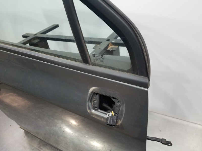 Recambio de puerta delantera derecha para chevrolet orlando ltz referencia OEM IAM 95242605   Recambio de puerta delantera derecha para chevrolet orlando ltz referencia OEM IAM 95242605