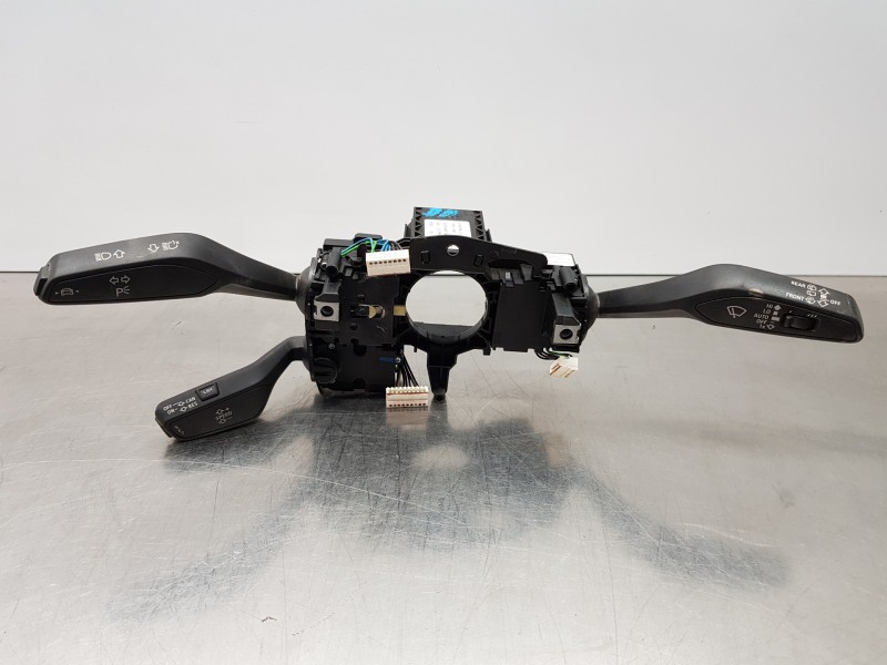 Recambio de mando multifuncion para audi a1 sportback (gba) cool referencia OEM IAM 82A953521FM  