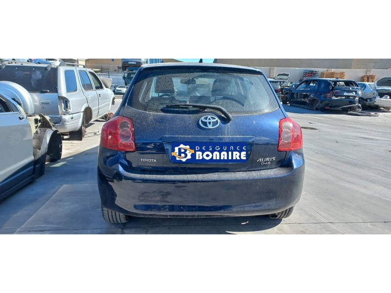 toyota auris del año 2007