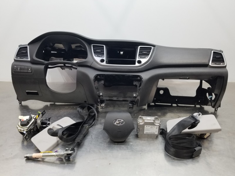 Recambio de kit airbag para hyundai tucson tl referencia OEM IAM 84710D7000TRY  