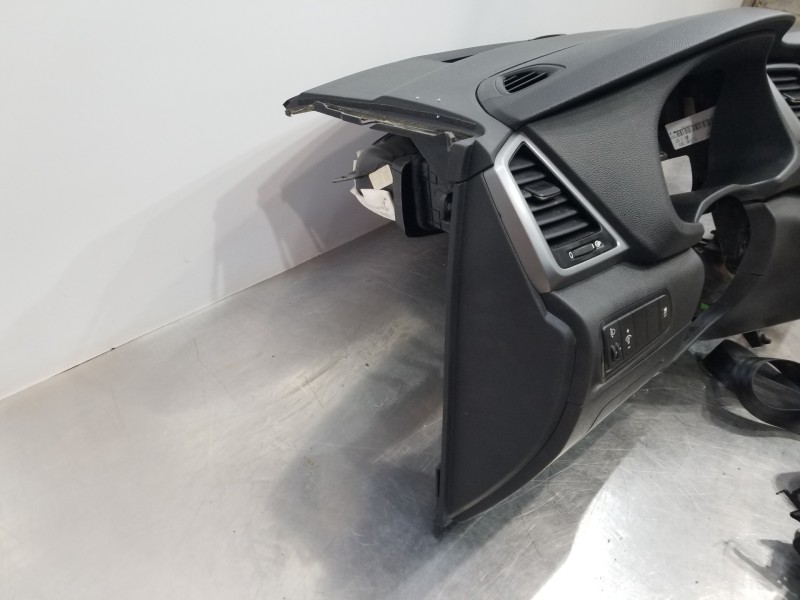 Recambio de kit airbag para hyundai tucson tl referencia OEM IAM 84710D7000TRY  